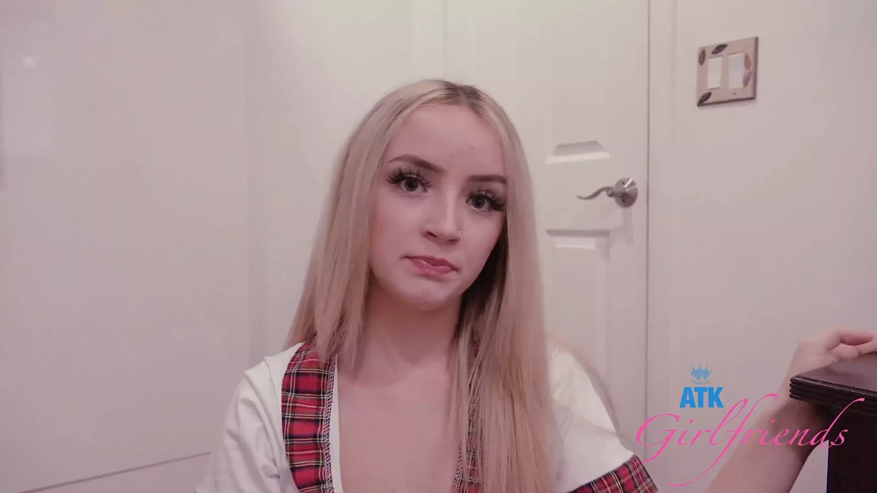 Amateur blond Maria Kazi roleplays and hooks up during this super hot session, blowjob and fucked GFE POV