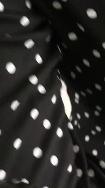 لحظة مذهلة من "زميلي في السكن يحب أن ينيك بقوة أكبر"