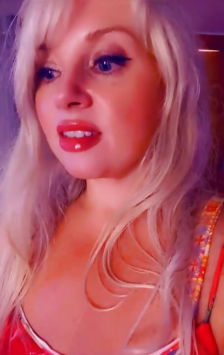 Ner 10 pund bikini visar upp