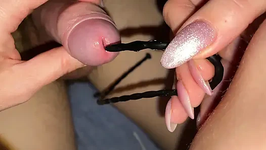 İlk kez bir ürogenital prob penise yerleştiriliyor, adam inliyor