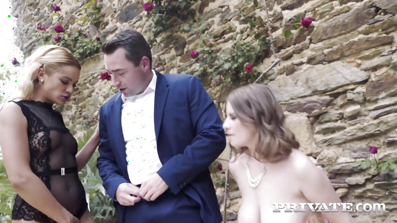 Cherry Kiss and Alice Wayne deliver an incredible threesome scene