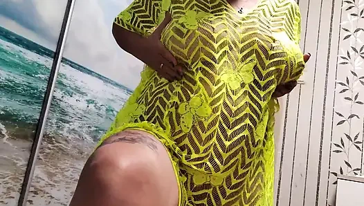 A Sexy Girlfriend Asked Me to Suck and Jerk off My Dick Before Going to Bed. the Titted Beauty Did It Magnificently