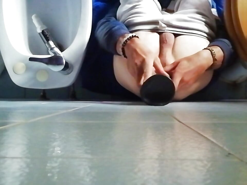 Skinny young man likes to see his ass inside