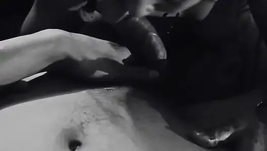Hintli Kadın Sevgilisi Tarafından Gece Sikiliyor
