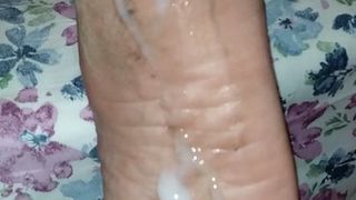 Cumshot on wife dirty soles