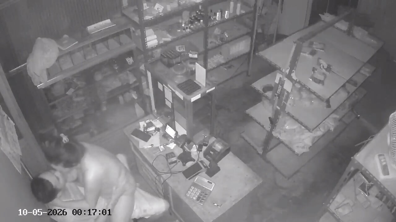 Cheating in a dark place with an ex-girlfriend, it turns out that there is a hidden camera.