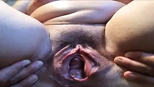 wife's huge gaping pussy