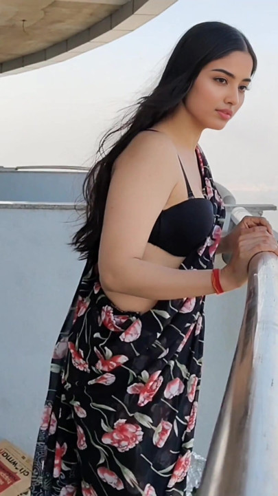 印度巴胡在45楼享受德里城市景色的重口味性爱 |剪辑 1