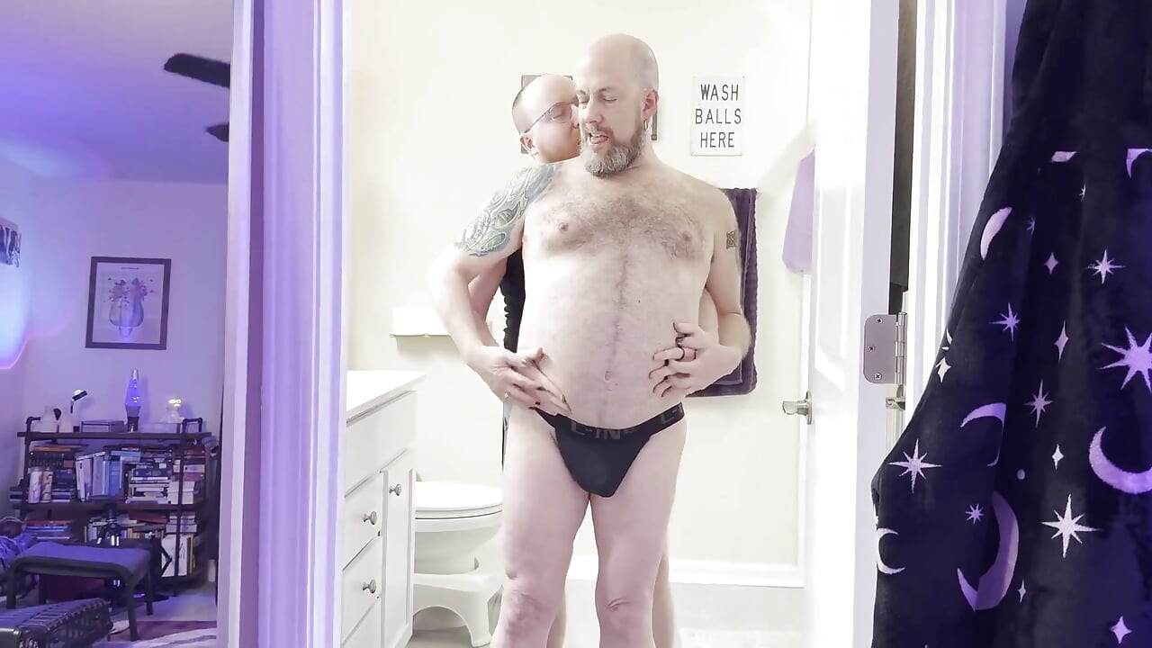 Daddy Bear Fucked by Sexy Ginger Bear in the Shower