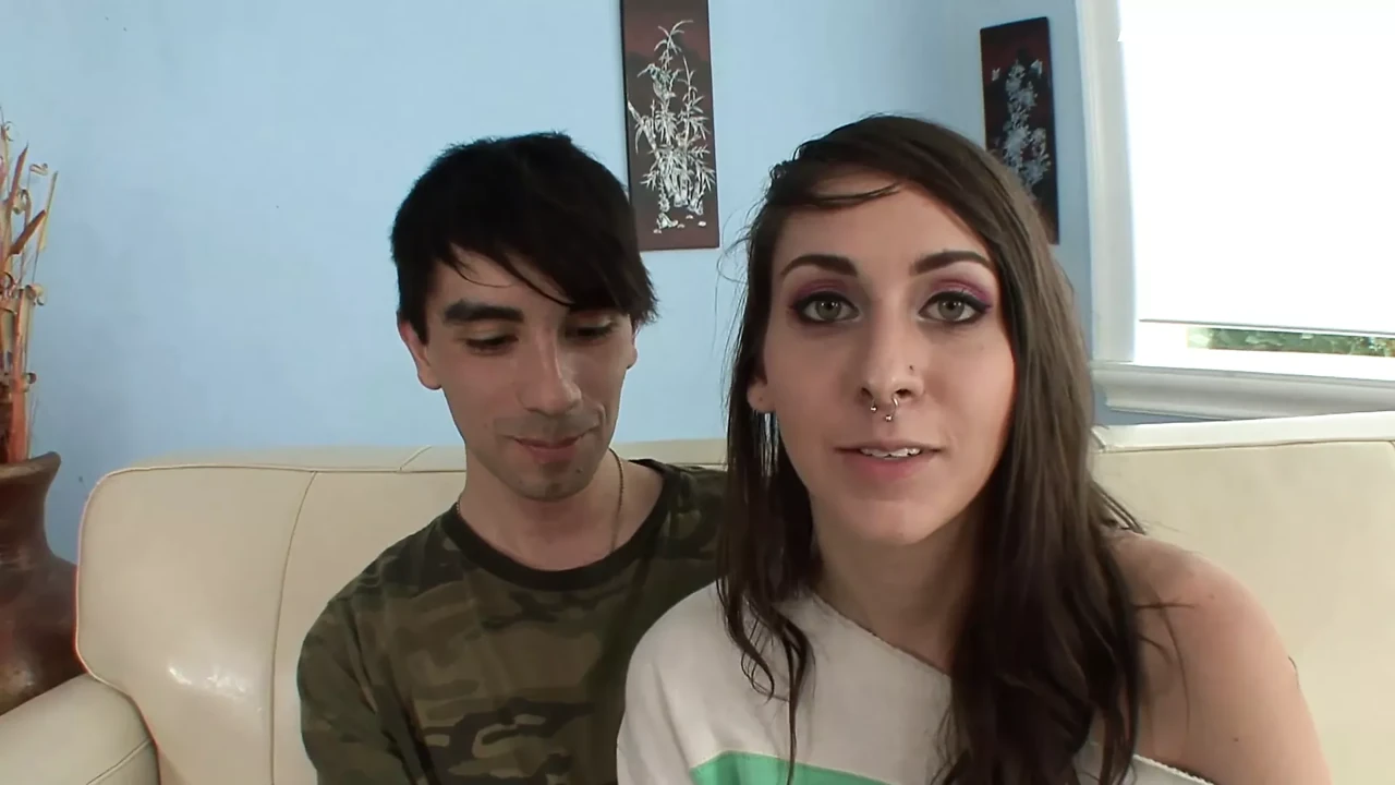 Sexy Webcam couple play for the first time in front of the Camera