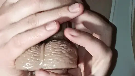 Yarak emmeyi öğreniyor