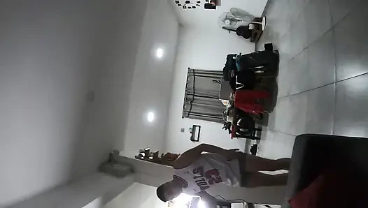 Morocha Cabalga Una polla Sin kondom