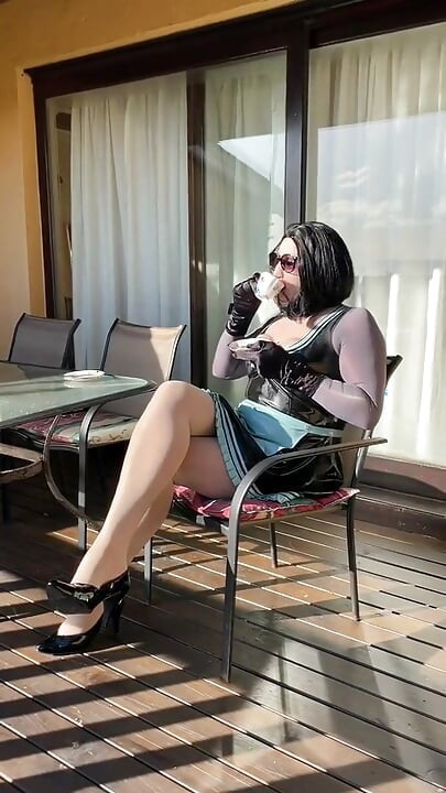 Sinthia empregada crossdresser