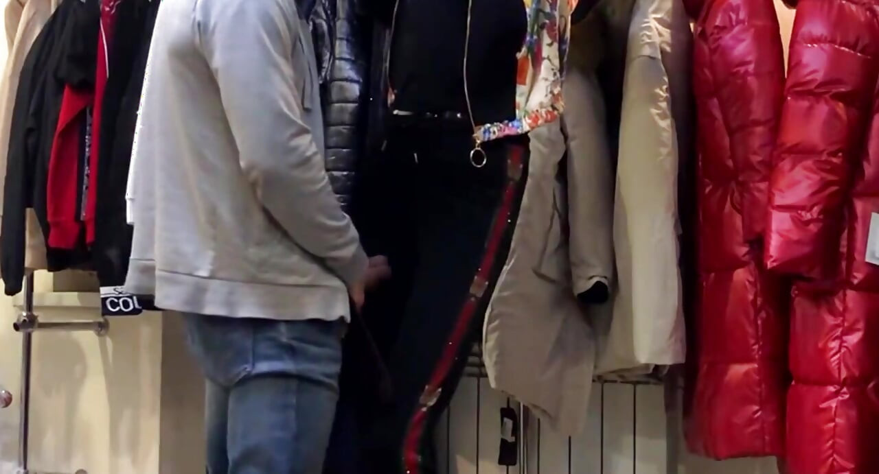 A straight guy with a hot ass fucks a mannequin in a shop! Risky masturbation in a public place