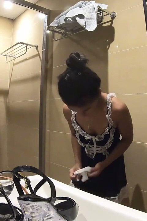 Cute bubbly Asian teen creampied at job interview