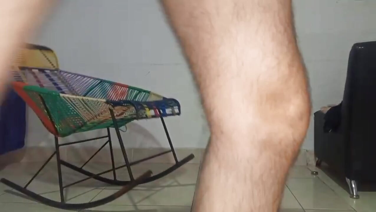 Garota Magra Senta No Pau De Um Estranho Sem Camisinha