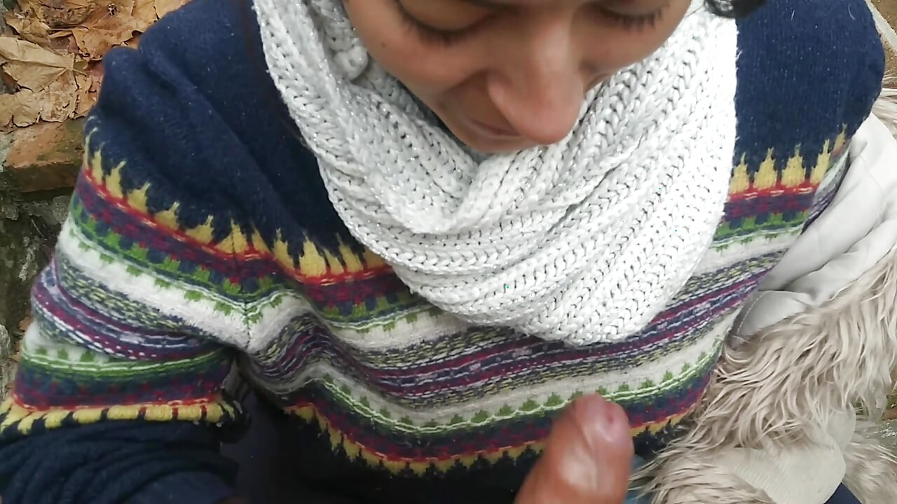 RISICOVOLLE PIJPBEURT OP STRAAT IN HET OPENBARE PARK