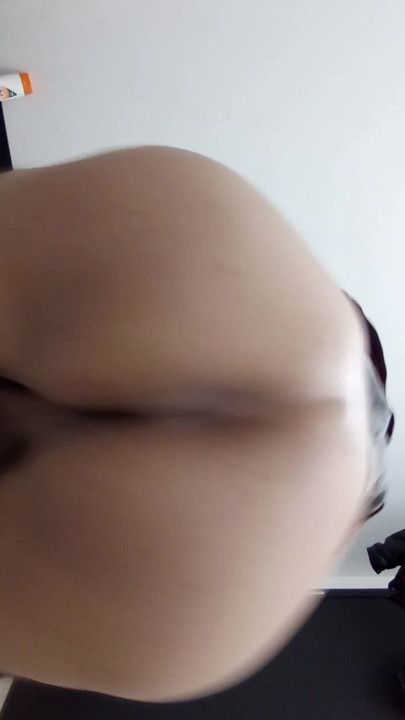 PosteDOakFoxxyV - Twerking Ass xxx