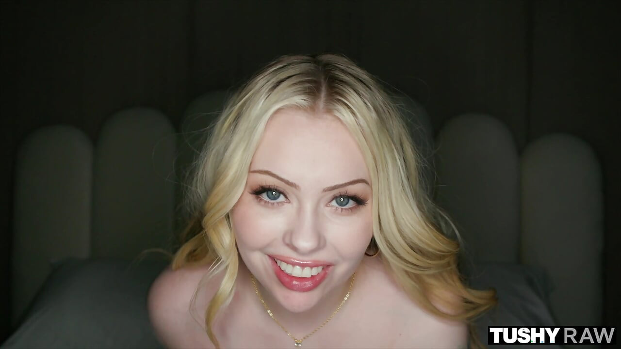 TUSHYRAW Toy-Sized Blonde Haley Spades Gets Her Anal-Craving Fulfilled, She Can’t Believe It Fits