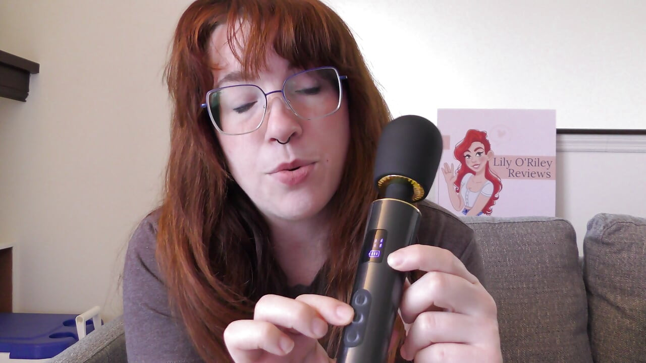 NSFW Review of the Led Display Vibrating Wand Pro Compact From Funzze