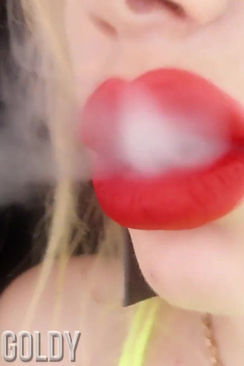 You will not be able to say no to my red hot lips