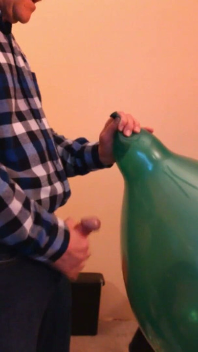 86) Round 16" Balloon Burst while Jacking (Part 1 of 2 - cont in 87 ) Balloonbanger | Clip 1