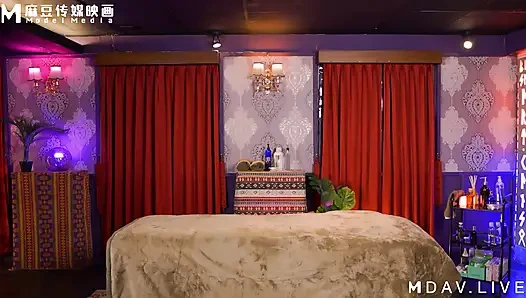 Md-0267 Si Tukang Pijat Dengan Pantat Aduhai Lagi Asik