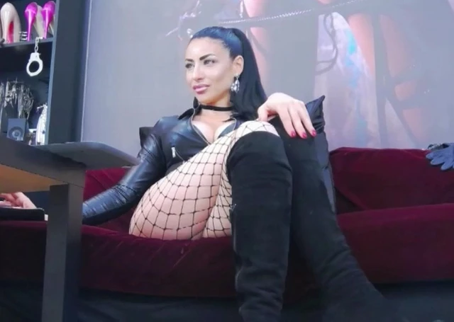 GisellePilar04