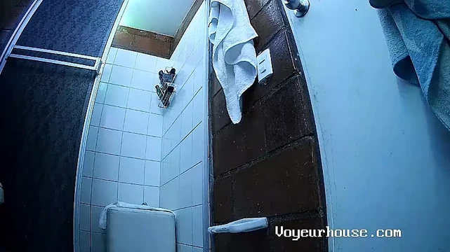 Asherr and Shantal - Solo shower dildoing