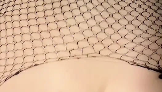 Pawg orta yaşlı seksi kadın file çorapla domalarak sikiliyor