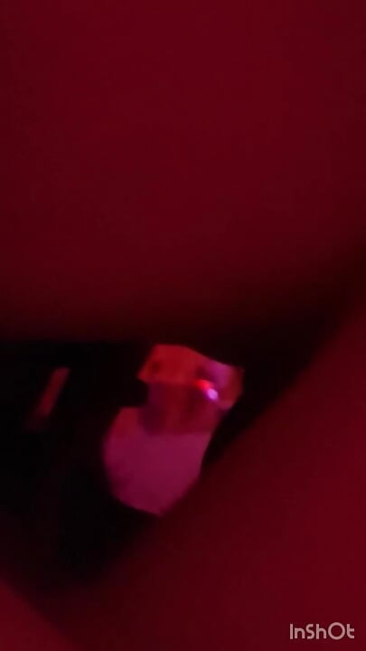 私は彼のチンコをしゃぶりながら、彼は私のセクシーな足の指を舐めます