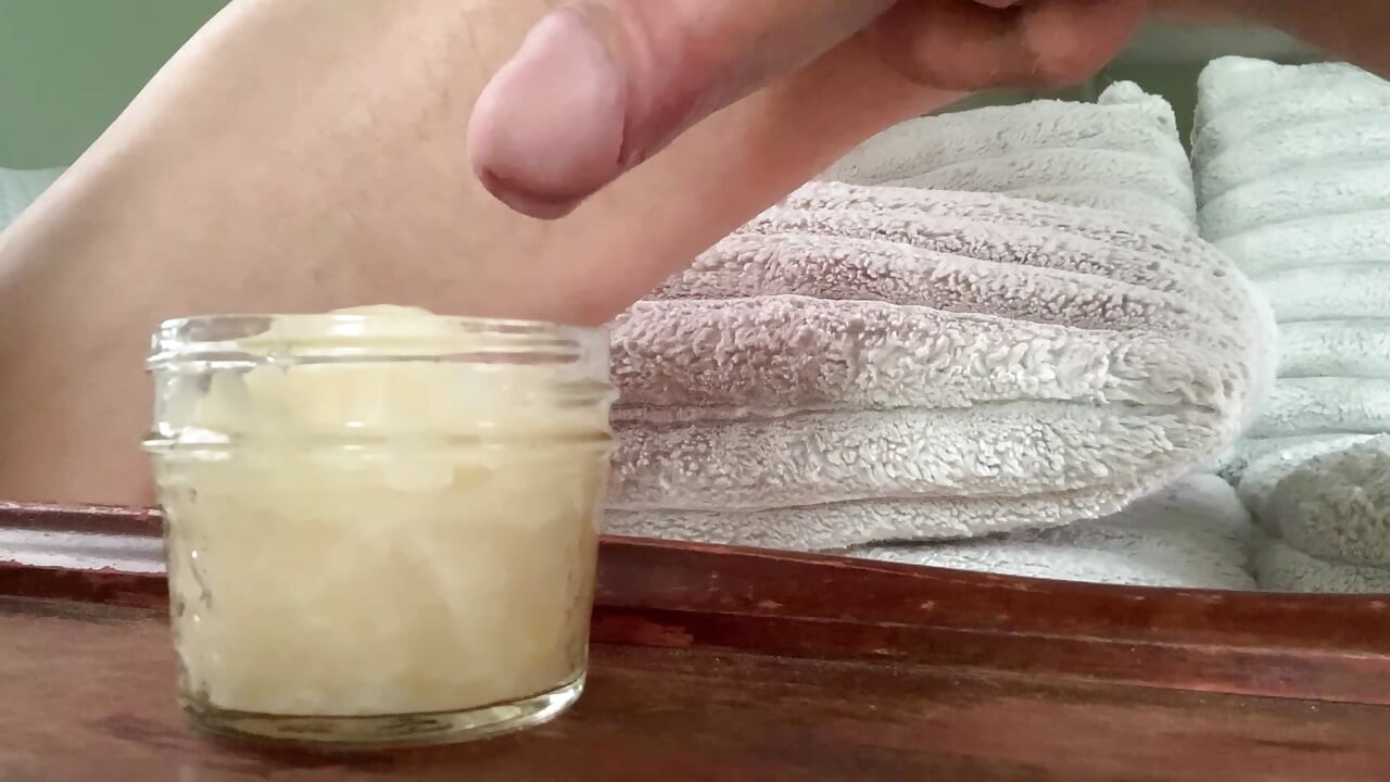 Puna tegle sa spermom da žena proguta
