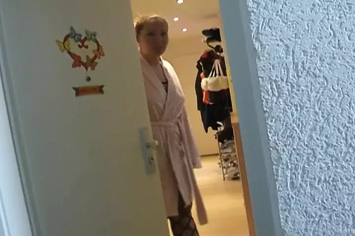 Super big German lady stuffing her dildo deep inside her twat