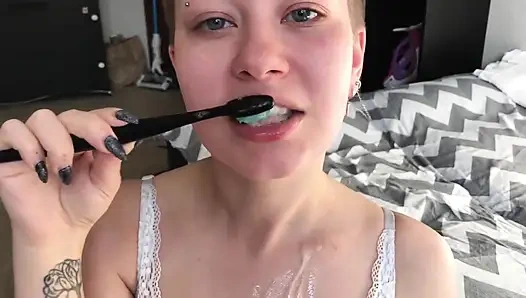 Vilu vidish sikat gigi pakai sperma hangat vilu vidish