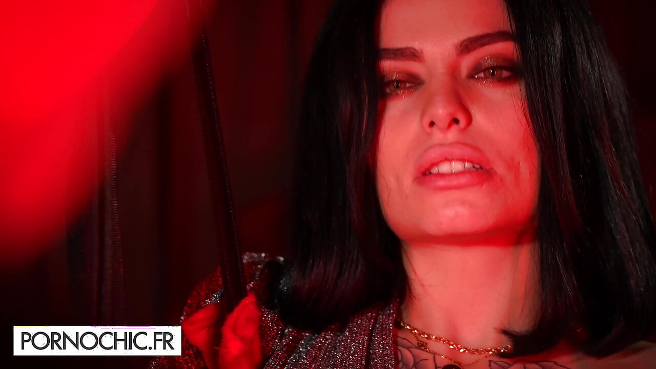 Clara Mia's bondage experience