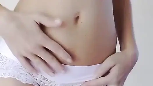 Höschen-Modellierung, sahnige muschi-füllung