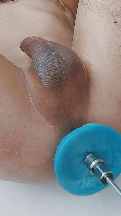 Gay Solo play fuckmachine