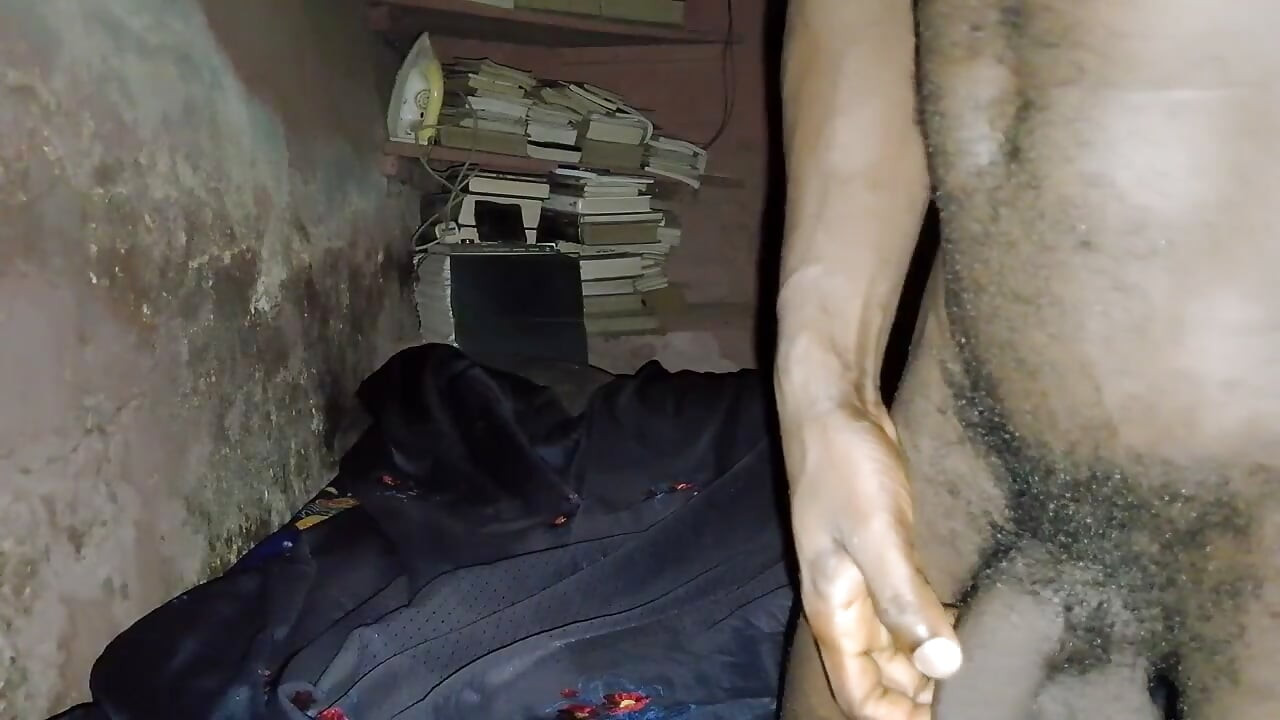 Washing a rag with my sperm I discharged from my dick in my rustic room: making something pleasurable from the rustic room is am