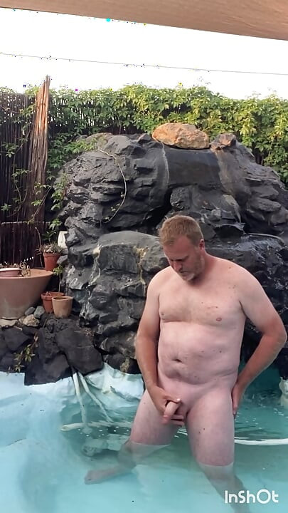 Seksi uz bazen