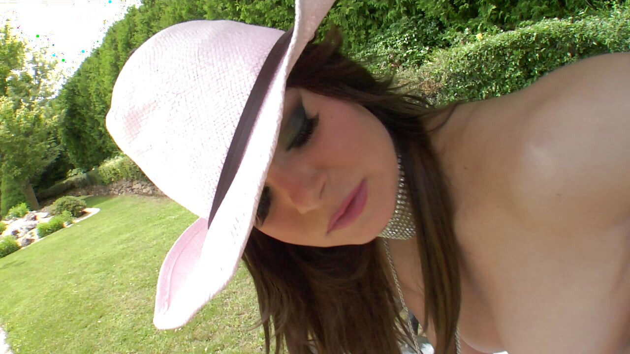 2 핫한 십대 아나 잃어버린 내기! 이제 그녀는 그녀의 엉덩이를 쭉 뻗어야해!