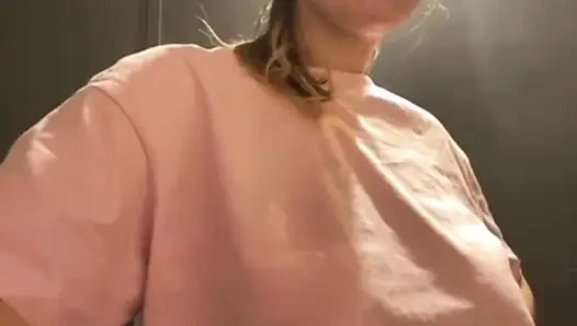 Masturbating in the gym with jucielussie