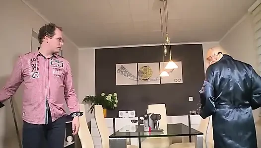 Memek cewek nimfo jerman yang montok dan dalam banget!
