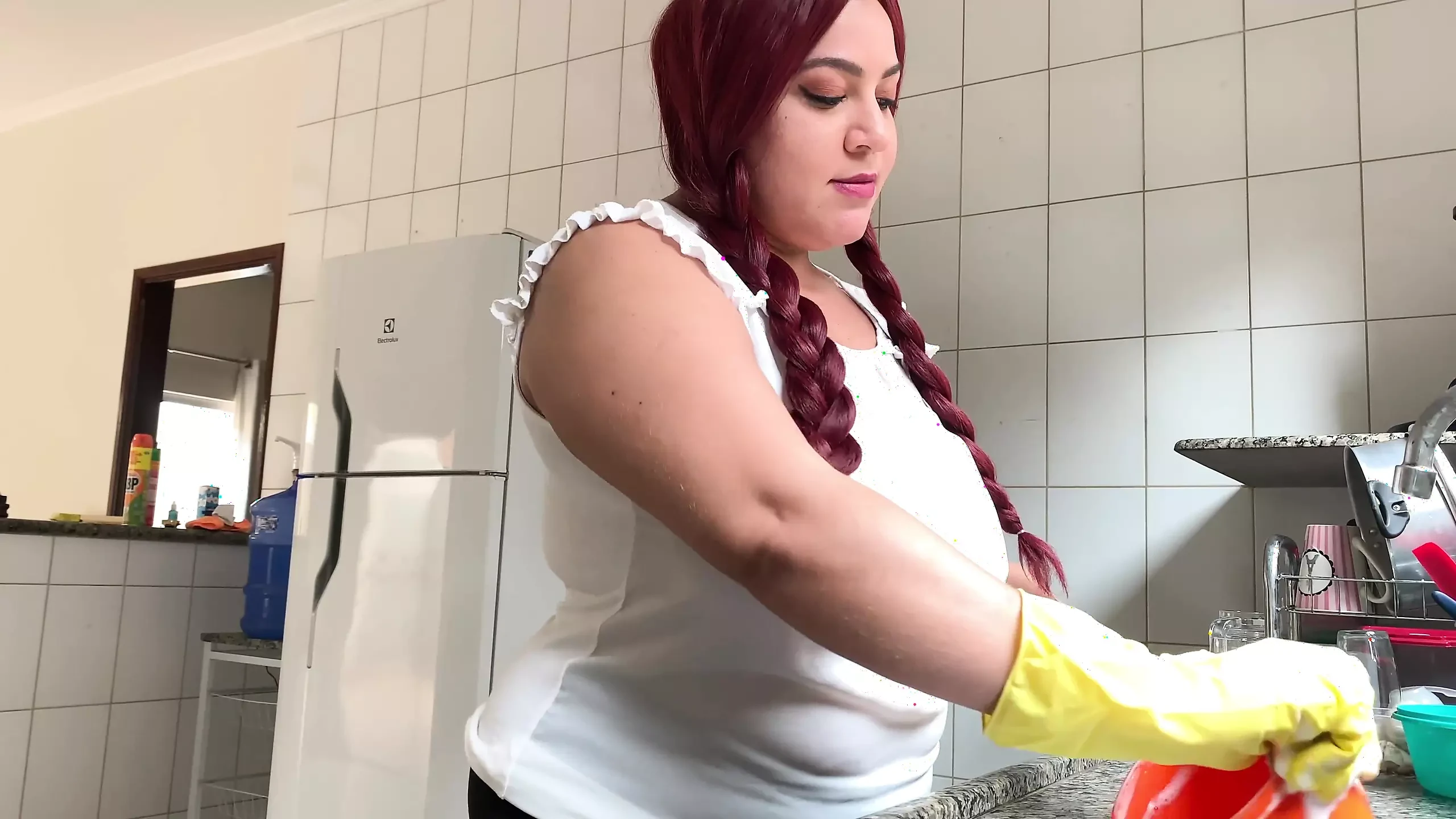 BBW Liana Princess Huge Areolas in Rubber Gloves