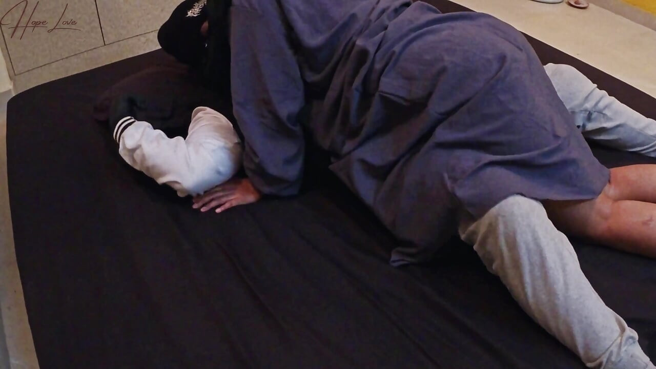 Sexy mulheres hijab me fode rico em seu quarto antes de seu marido chegar