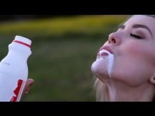Brittany bao - 우유