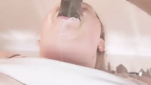 Amateur BBW Sloppy Blowjob with Cumshot