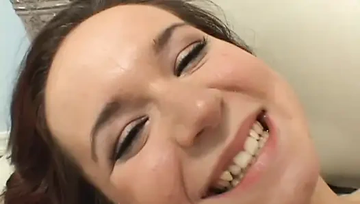 Mulutmu dientot habis-habisan sama kontol raksasa pria kulit hitam!!