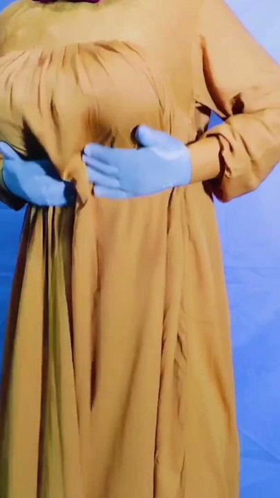 indian hijabi sundari mohila hastomoithun ebong nongra kotha bolche | Clip 1