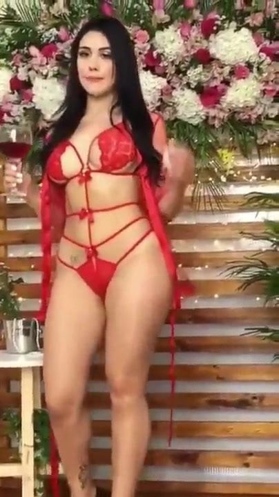 Vp01 - alessia cruz 3mam