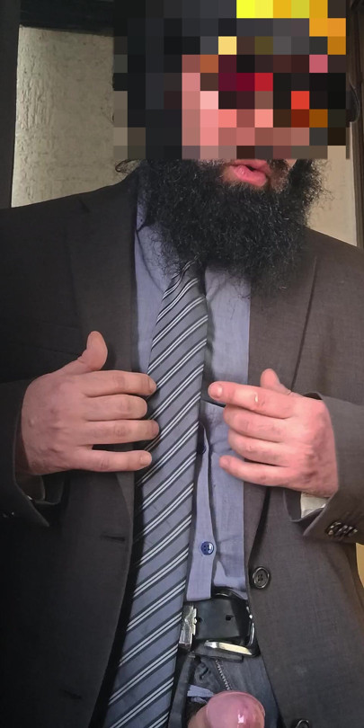 Huge CUM of Masculine STUD